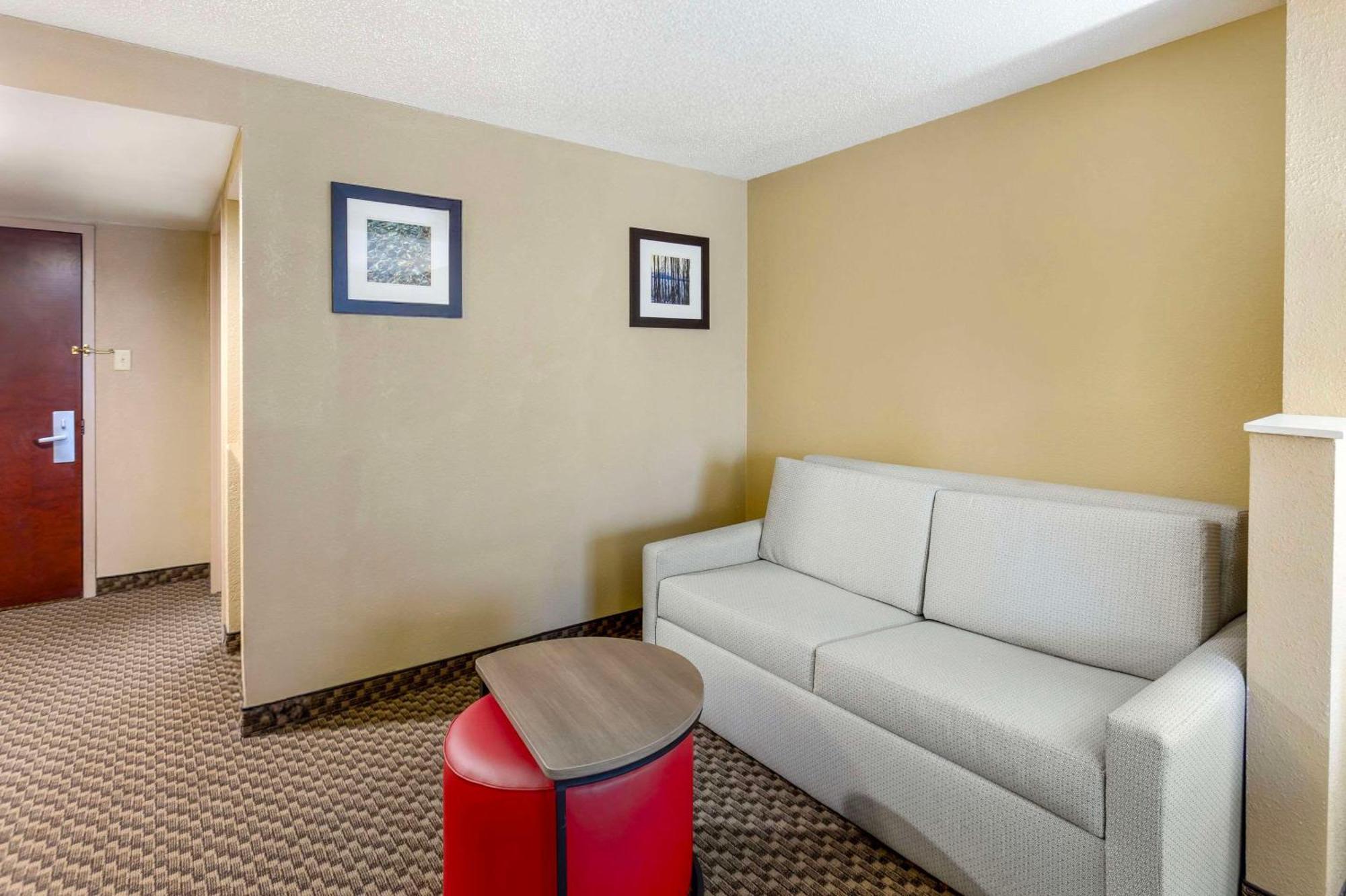 Comfort Inn & Suites Carneys Point Exterior foto